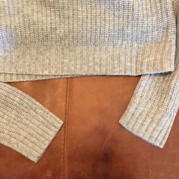 COPY - Lanai NWT Wool/Cashmere Grey Cable Sweater - Picture 4 of 5